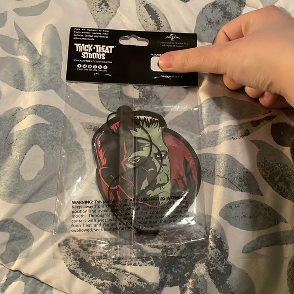NWT OFFICIALLY LICENSED Universal Monsters Frankenstein Car Air Freshener Horror - Picture 2 of 4